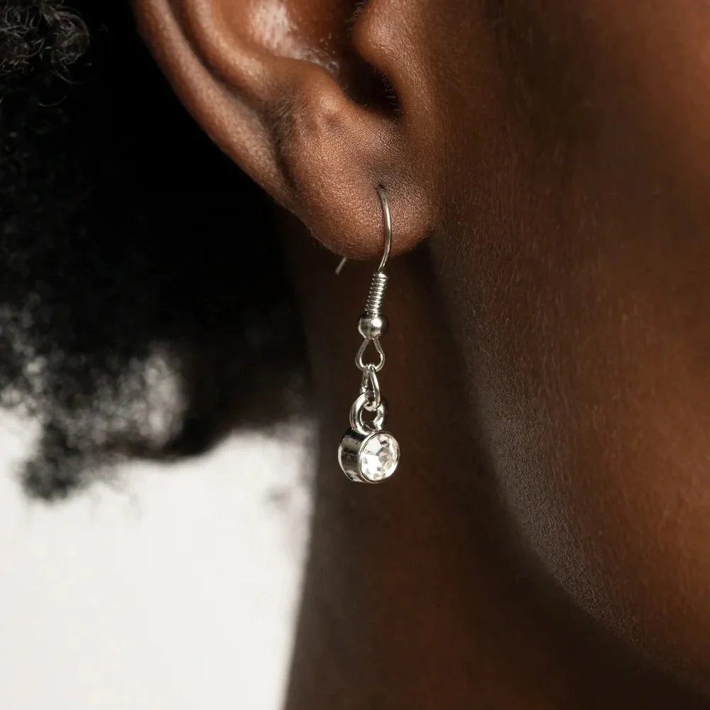 Royal Redux - Necklace and Earrings Set - Picture 2 of 3